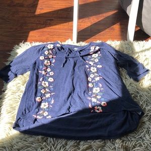 old navy quarter sleeve Floral shirt